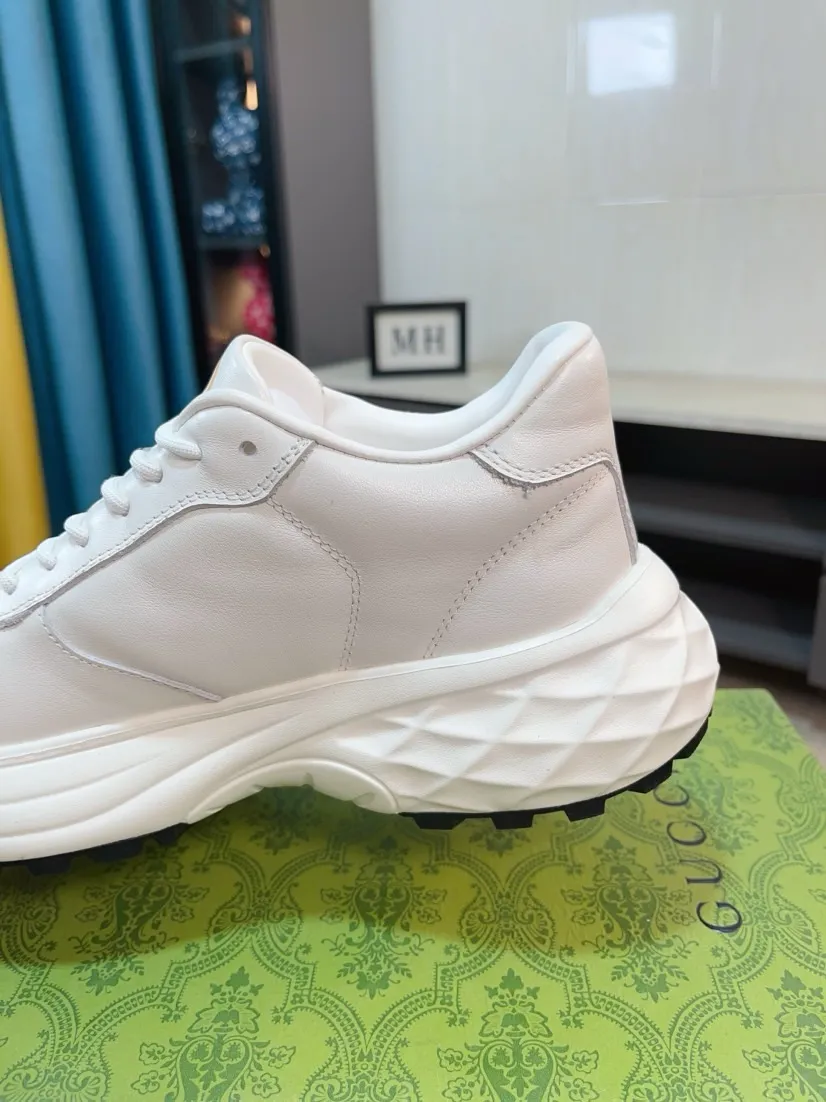 Men's shoes 💰520🌹🌹【GUCCI】pop-up casual sneakers with daddy outsole, breathable and comfortable, easy to walk, a versatile style for trendy men, upper with cowhide edge and outsole with 3D upper printing➕genuine leather lining➕Gucci's popular original outsole, sports and running style, super comfortable. Code number 38-44